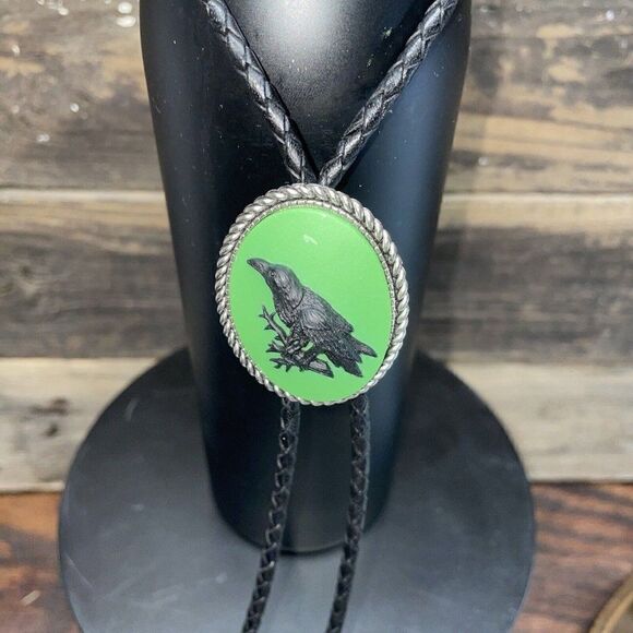 Steampunk Green Black Raven Cameo Pendant Crow Lariat Bolo Tie Gothic Men women - Picture 2 of 6